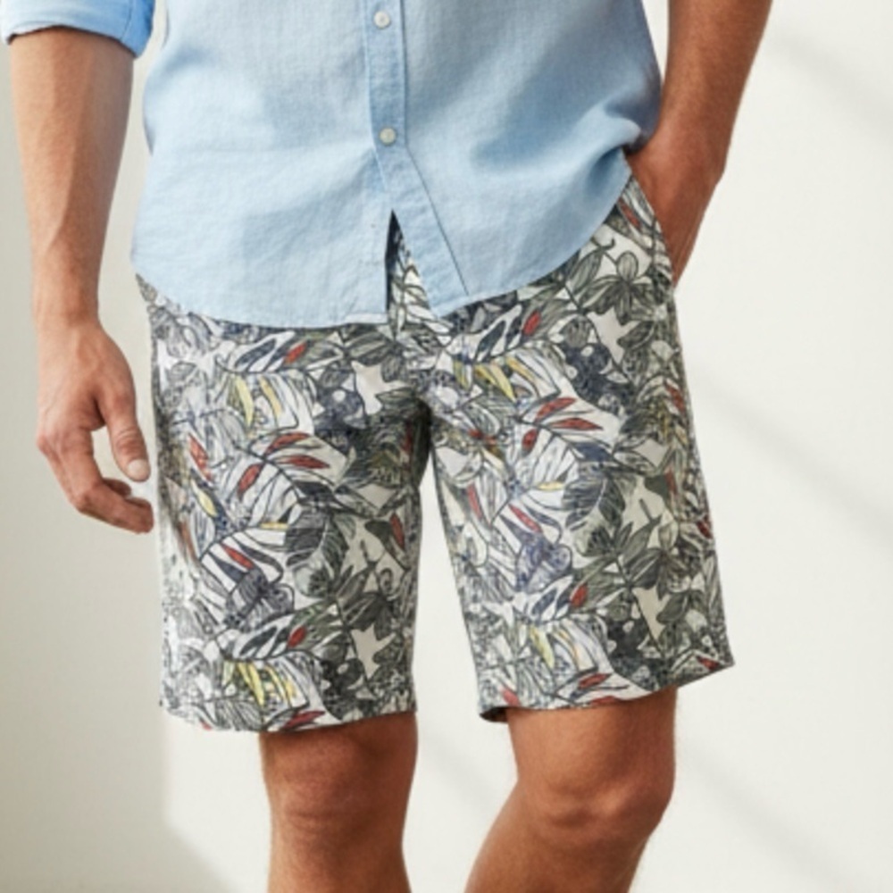 Tommy Hilfiger Men’s Shorts 32 | Tropical Leaf Print Cotton Summer Casual